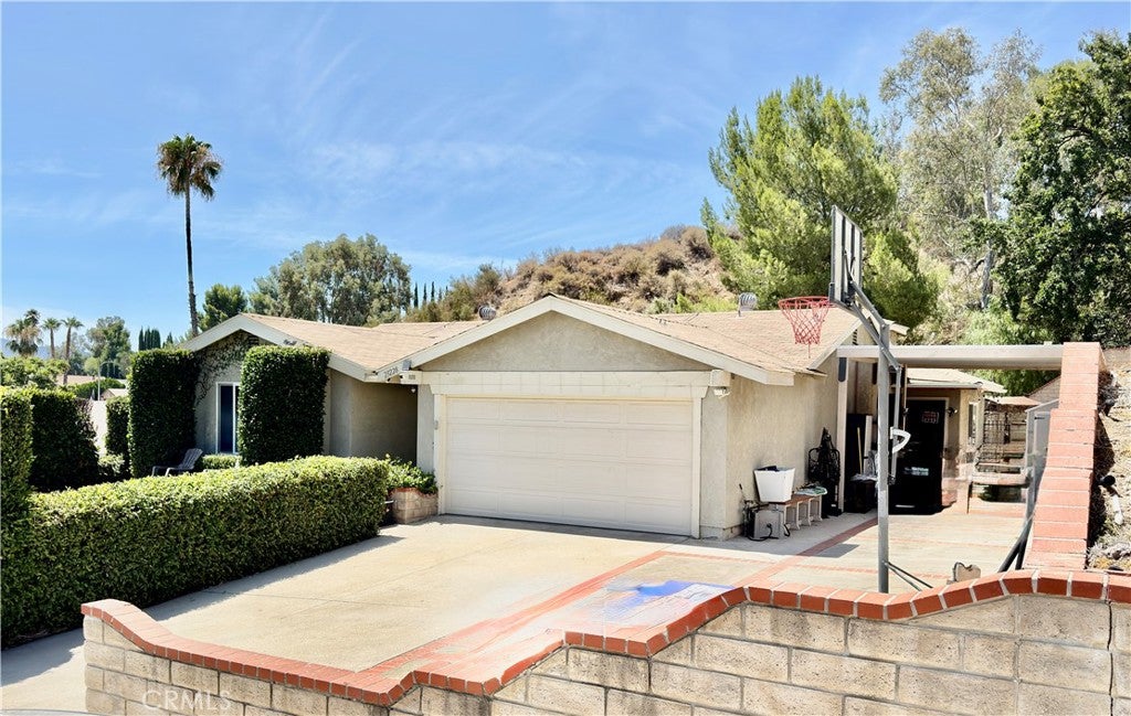 23228 Redbud Ridge