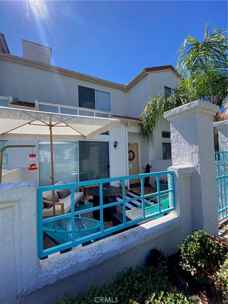 Don't Miss out! This 2-bedroom, 2.5-bathroom, 2-story condo in the gated Rancho Del Mar Community offers a BRAND-NEW HVAC system installed in May 2025! Inside, everything has been upgraded—including a remodeled kitchen with modern finishes, durable composite tile flooring with no swelling, fresh interior paint. Additional highlights include upstairs laundry and an attached garage.
The HOA provides resort-style amenities: a pool and spa, tennis and sport courts, a gym, and a rentable large Clubhouse for private events. With a low tax rate, reasonable HOA dues, and located in the highly appreciated Temecula Valley School District, this home offers a lot of value. Perfectly located near the Temecula Mall, shopping centers, restaurants, and entertainment, this move-in ready condo combines modern upgrades, great amenities, and a once-in-a-lifetime financing opportunity with the assumable VA loan.