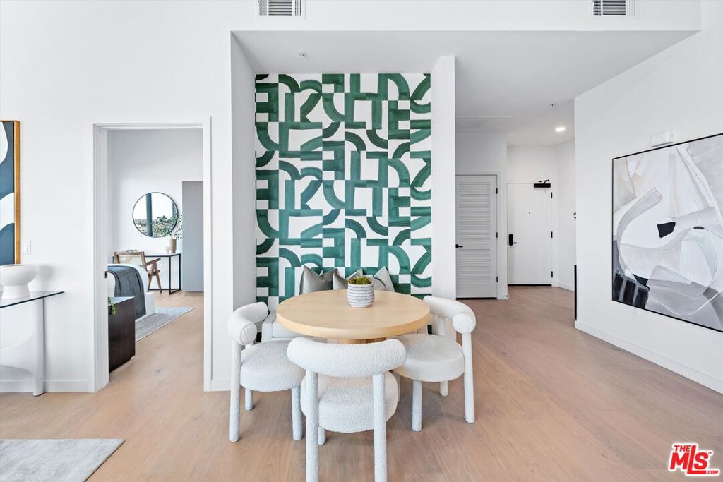 904 S New Hampshire Avenue PH-1