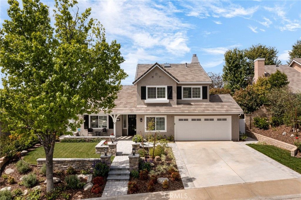 Photo of 27015 Littlefield Dr, Valencia, CA 91354 (MLS # SR26072218)