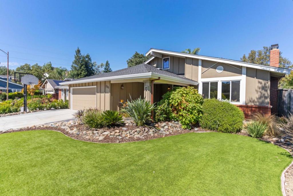 835 Downswood Court