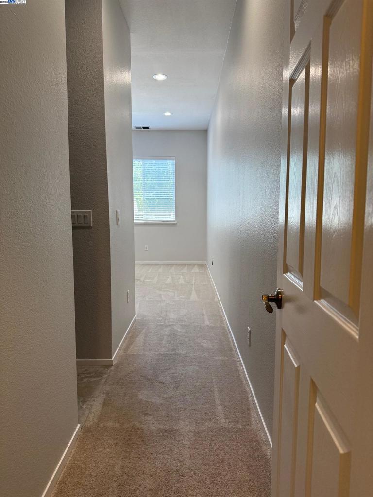 OAKCREEK - Residential Lease