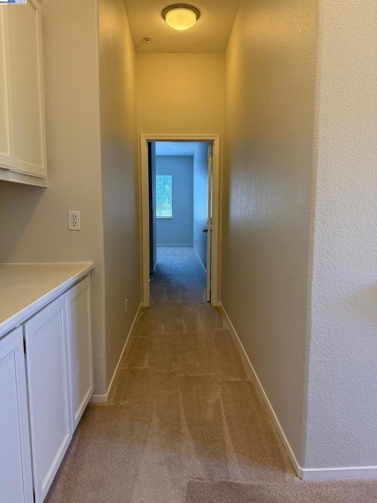 OAKCREEK - Residential Lease