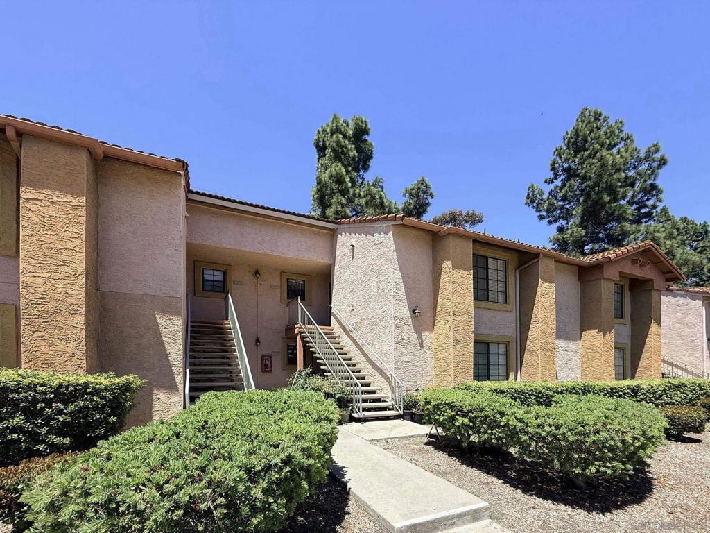 12027 Alta Carmel #238