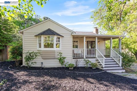 Photo of 1832 Parkside Drive Dr, Walnut Creek, CA 94597 (MLS # 41129492)