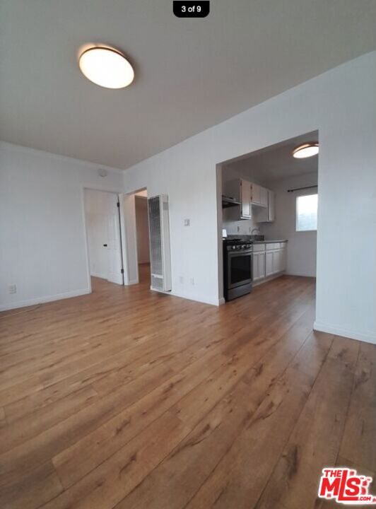 5614 S Western Avenue