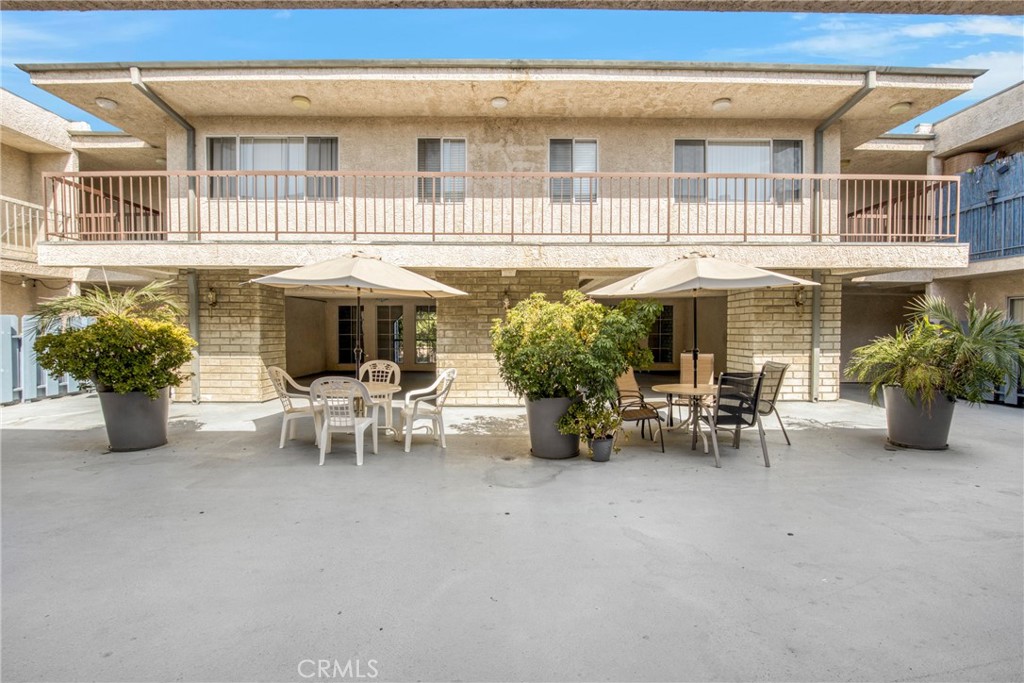 Properties 4 7233 Loma Verde Avenue