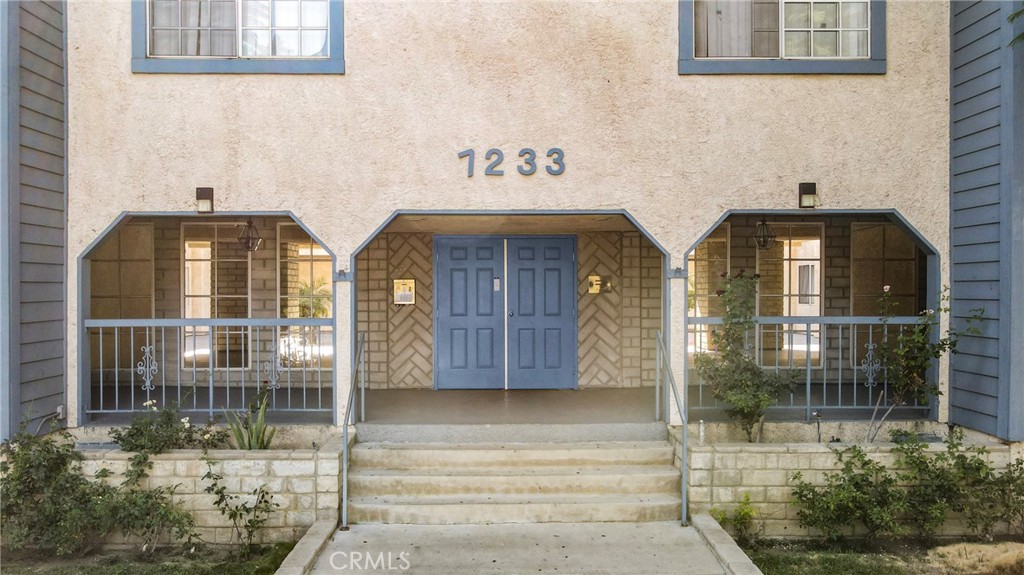 Properties 1 7233 Loma Verde Avenue