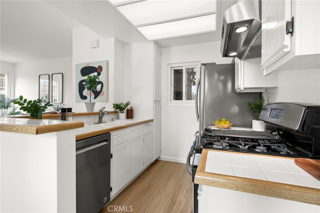 8505 Gulana Avenue 5106