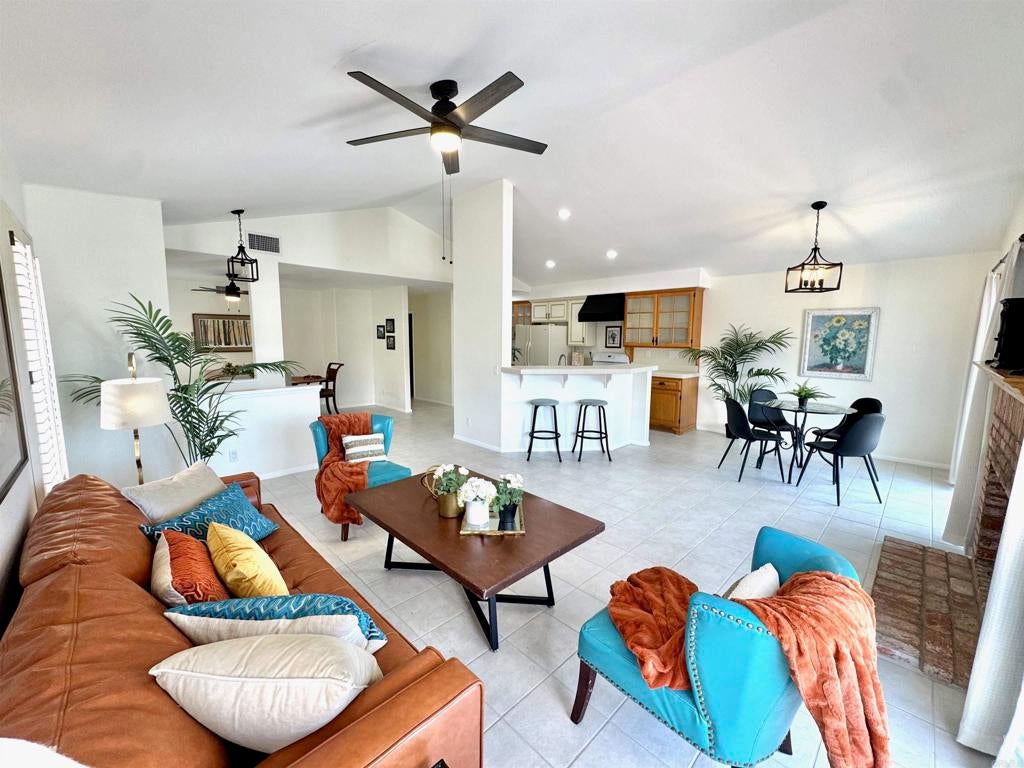 1241 Pearlbush Court, El Cajon CA 92019