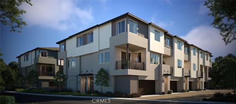 1952 Avenida Del Sol Placentia CA 92870