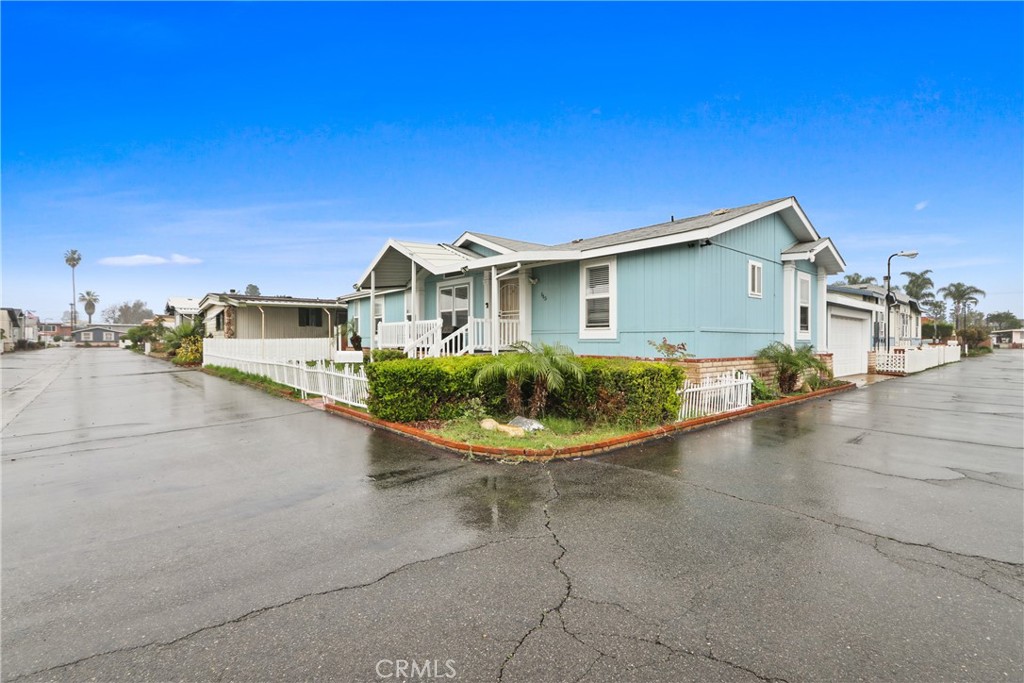 11301 Euclid Street 115