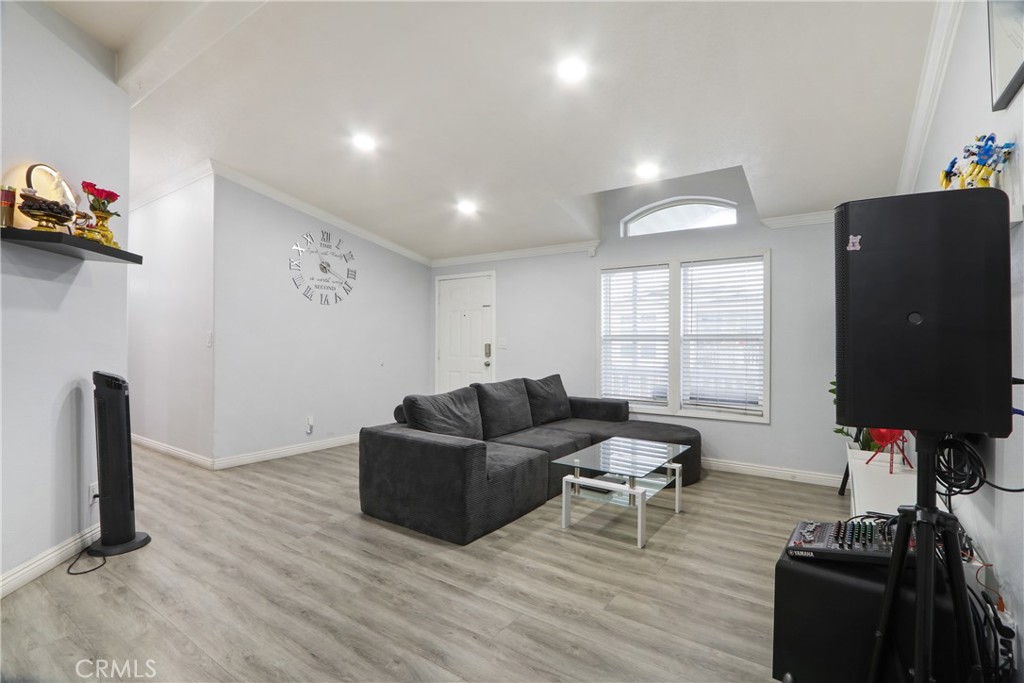 11301 Euclid Street 115