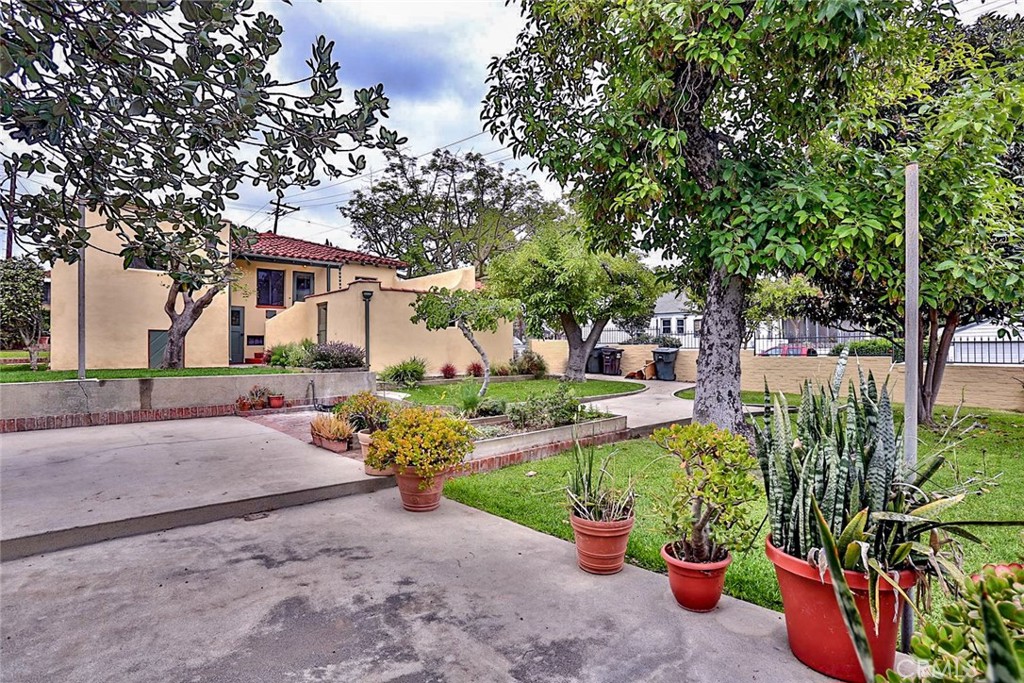 5759 Pickering Avenue