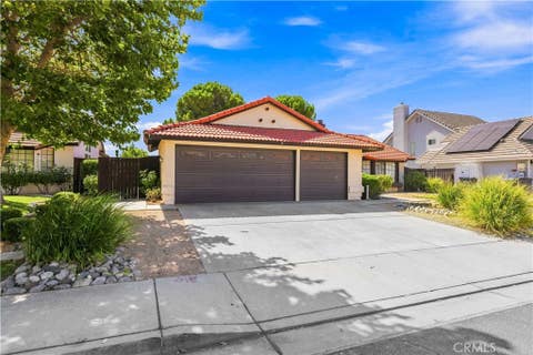 Photo of 39341 Rockcliff Court, Palmdale, CA 93551 (MLS # SR26173083)