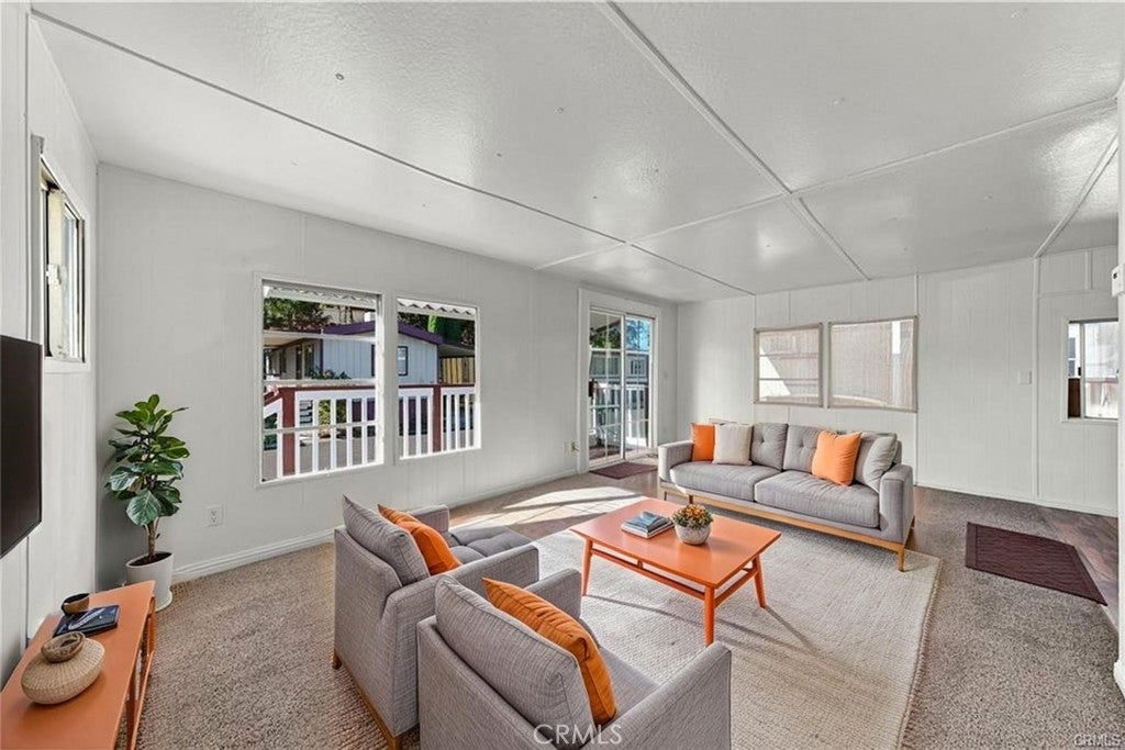 1025 Martin Street 47