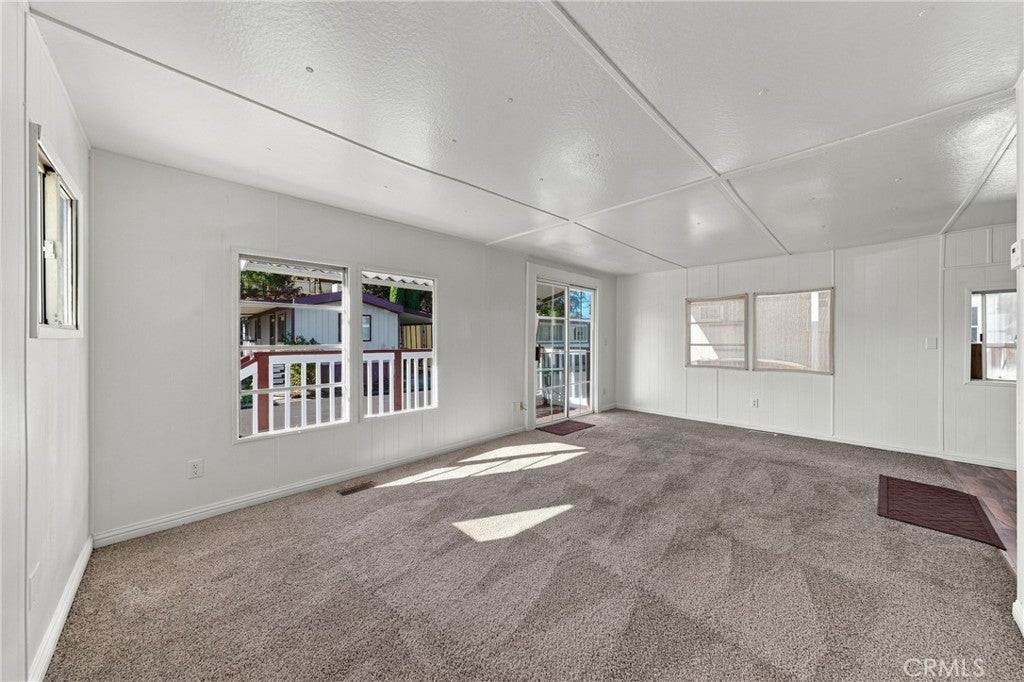 1025 Martin Street 47