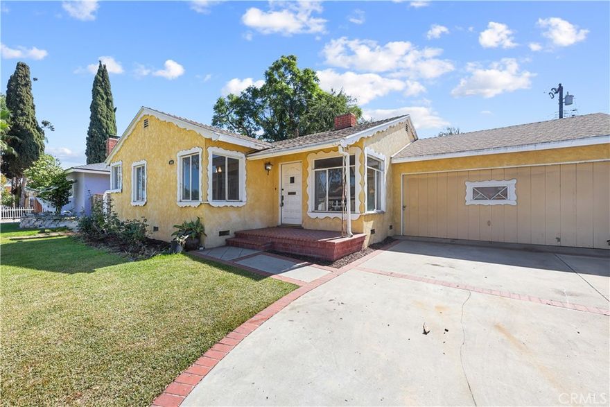 Discover the charm of this delightful single-story, three-bedroom home located on a quiet tree-lined street and the neighborhood is in the heart of Fullerton! Boasting a welcoming layout, the property features a spacious living room filled with natural light, perfect for relaxation or gatherings. Each generously sized bedroom provides ample comfort and versatility for families or guests.



The home’s exterior is just as inviting, with a huge backyard ideal for entertaining or enjoying serene outdoor moments. The large driveway leads to a two-car garage with plenty of storage space, adding convenience to style.  With a little TLC, this home can be your own amazing dream home!  Potential for ADU and/or JADU as well!



Situated close to major freeways, dining, shopping, and entertainment options, this home perfectly balances comfort and accessibility. Make 540 W. Knepp Ave your next address!