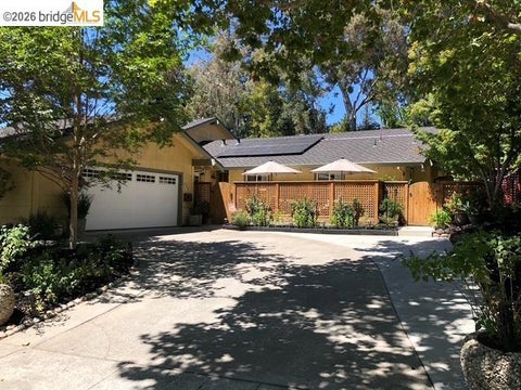Photo of 559 Morninghome Rd Rd, Danville, CA 94526 (MLS # 41147338)