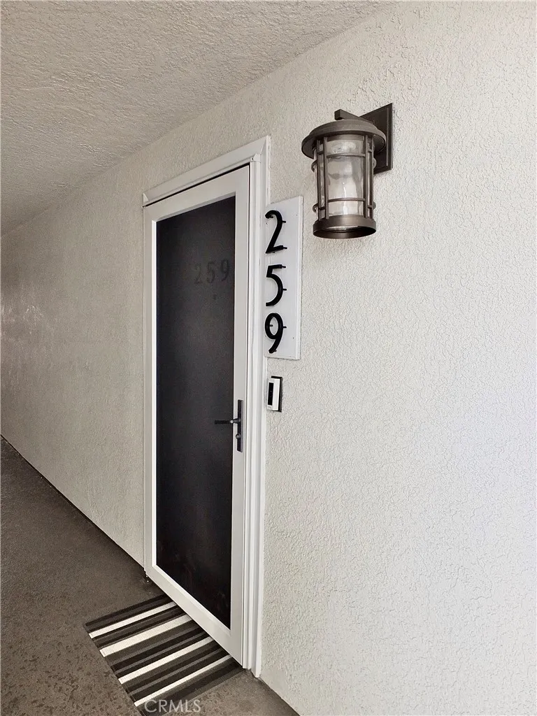 Paramount, California 90723, United States, 2 Bedrooms Bedrooms, ,1 BathroomBathrooms,Residential,Active,191848