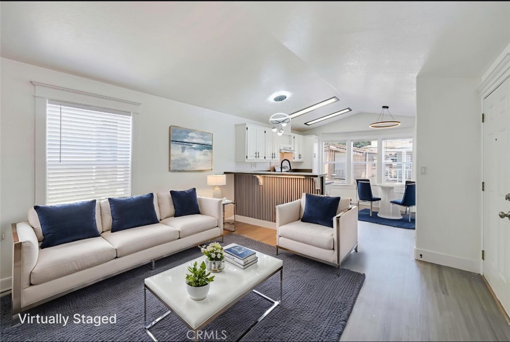 17820 Lakewood Boulevard 31