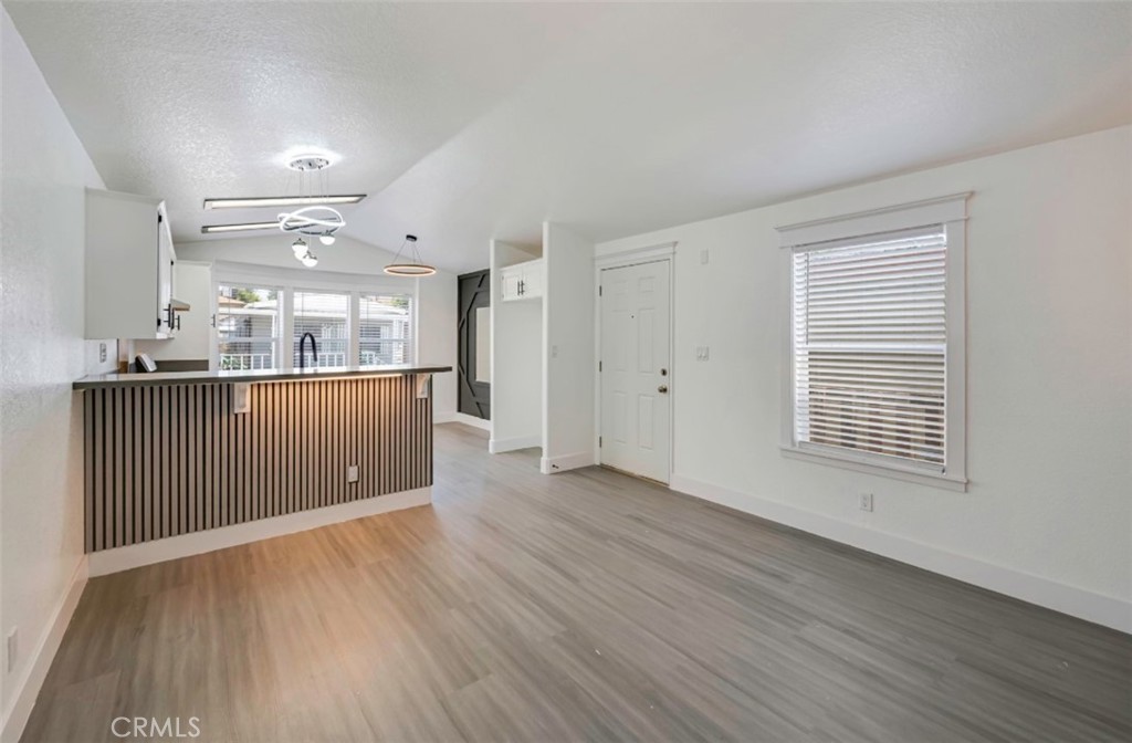 17820 Lakewood Boulevard 31
