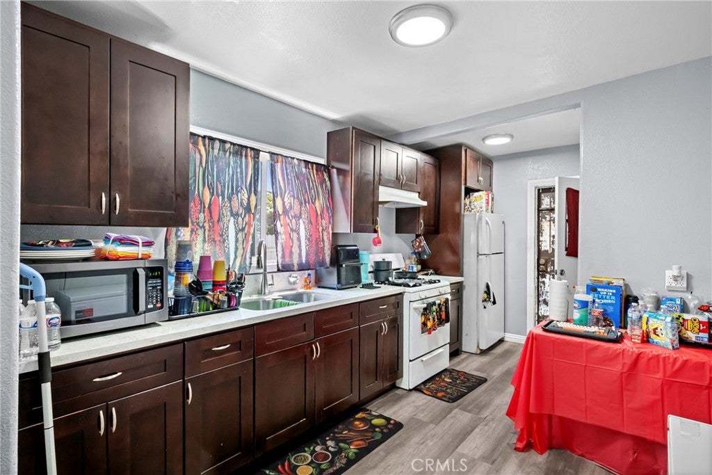 130 W 85th