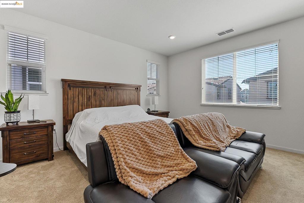 BRENTWOOD - Residential