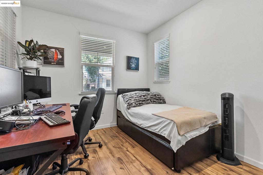 BRENTWOOD - Residential