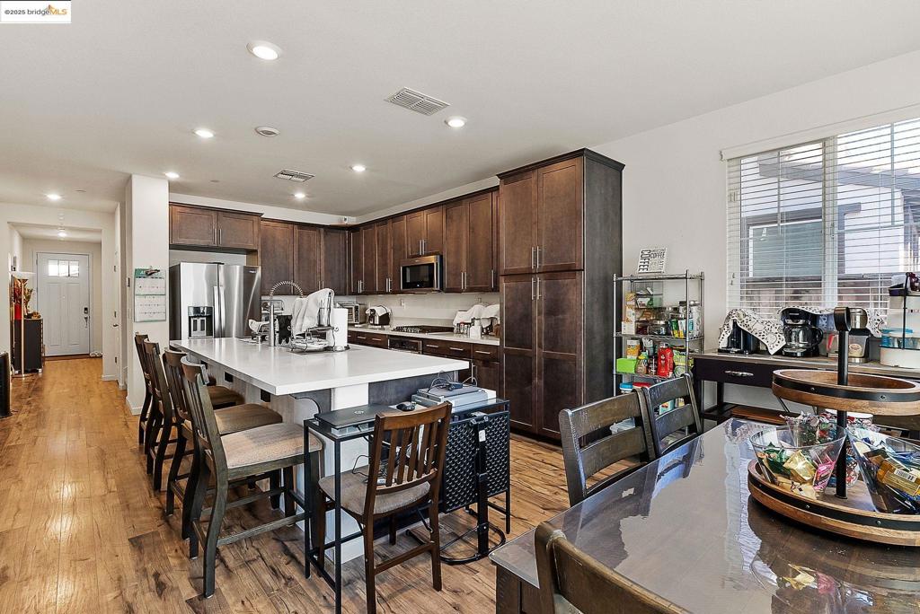 BRENTWOOD - Residential