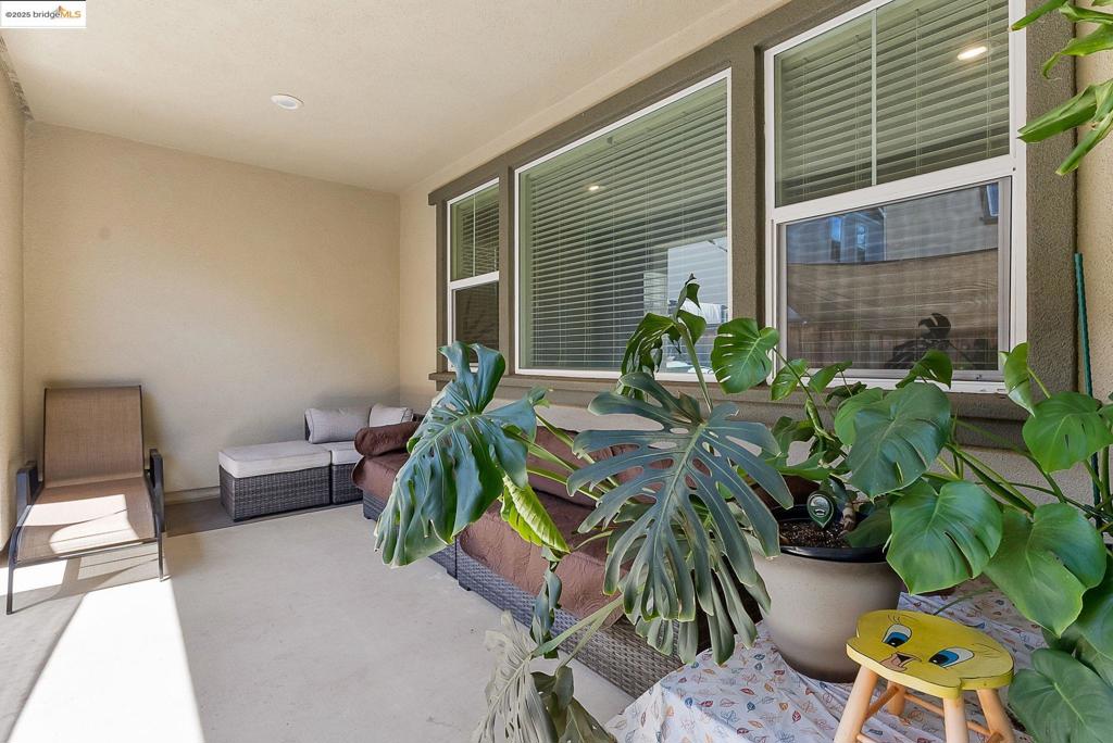 BRENTWOOD - Residential