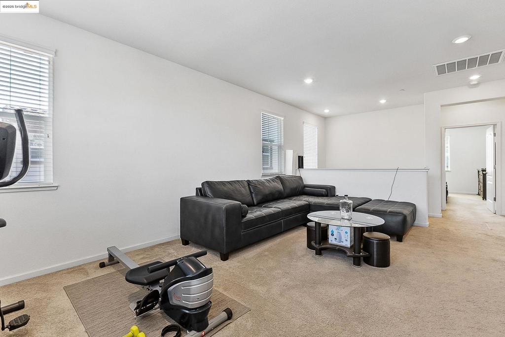 BRENTWOOD - Residential