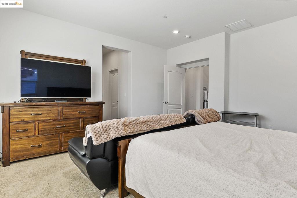 BRENTWOOD - Residential