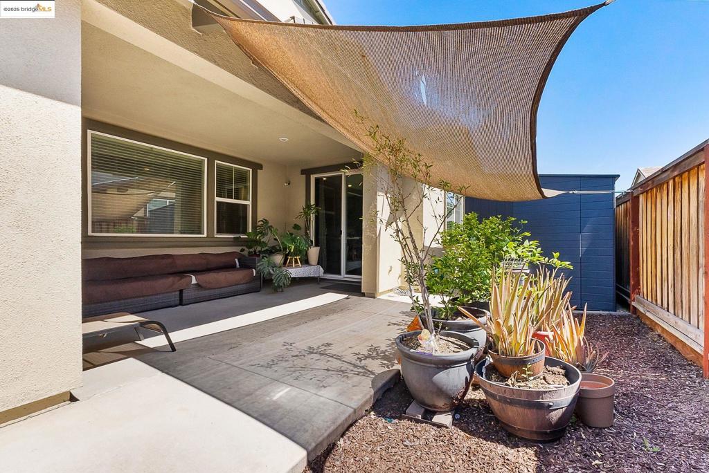 BRENTWOOD - Residential