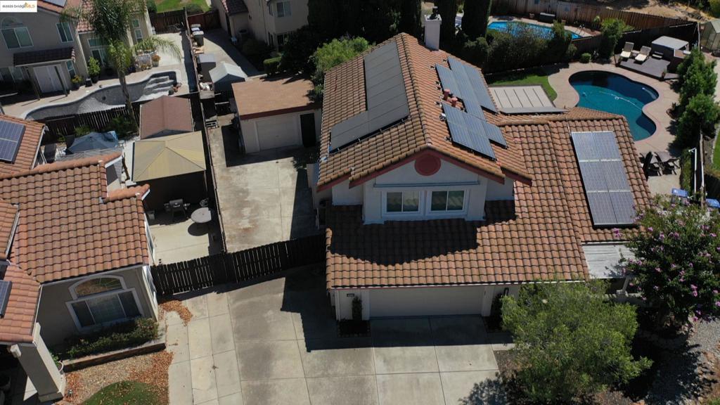 Fabulous remodeled home on PREMIUM lot with amazing back yard with pool, spa, lawn and side yard parking plus detached 3rd garage and boat/rv/trailer parking. This one has it all! Move in and start enjoying your staycations with friends at your poolside retreat. End of court location is awesome! OPEN HOUSE SATURDAY AND SUNDAY.