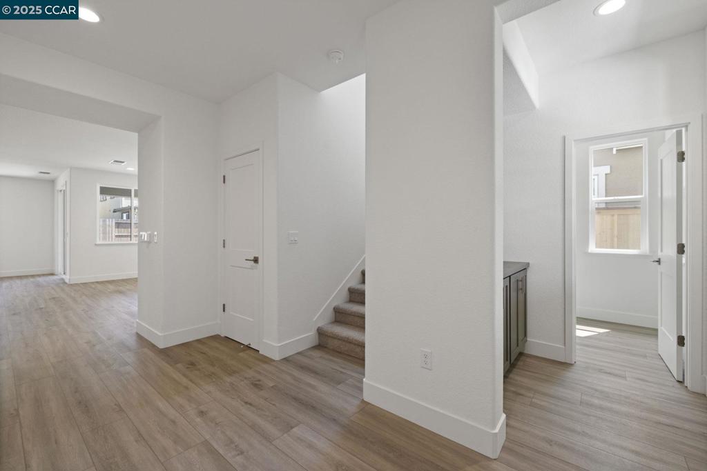 Properties 4 109 Bodega Drive