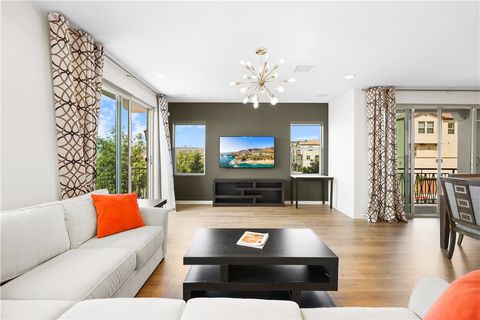 155 Alder Ridge Lake Forest CA 92610