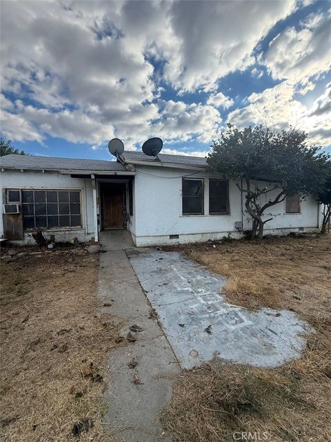 Photo of 593 N 3rd Street, Porterville, CA 93257 (MLS # FR25240597)