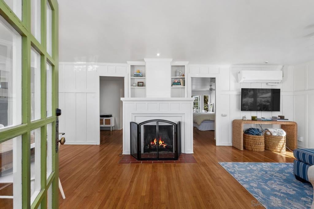 Photo of La Jolla, CA 92037 (MLS # 260024160SD)
