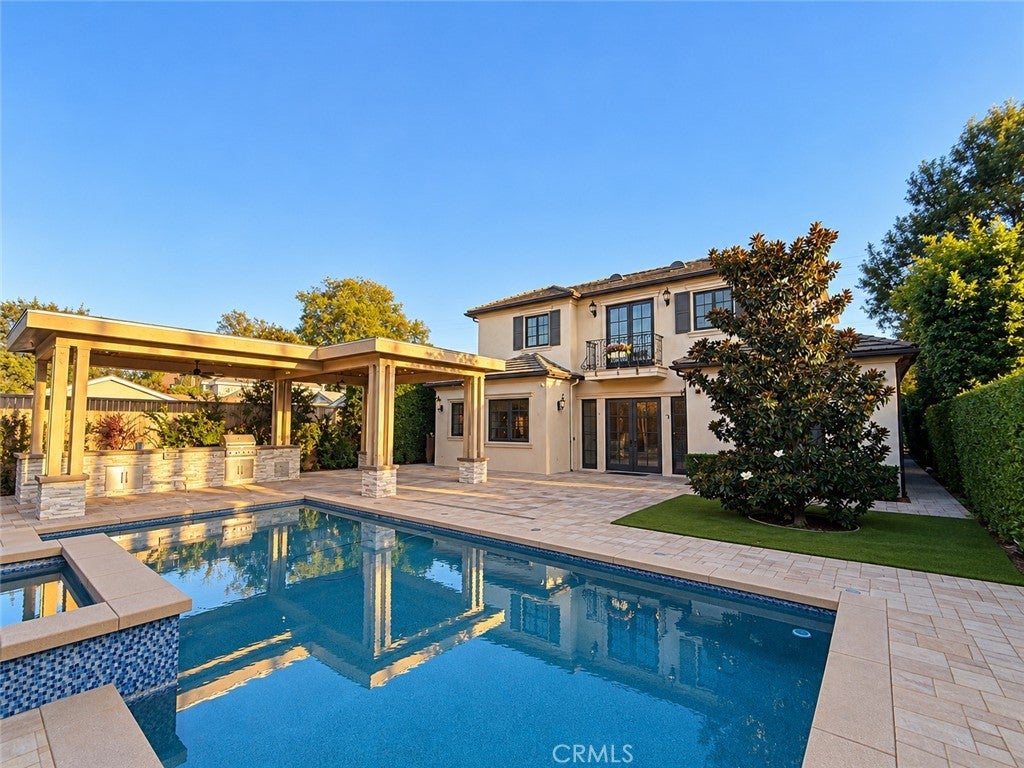 63 W Camino Real Avenue