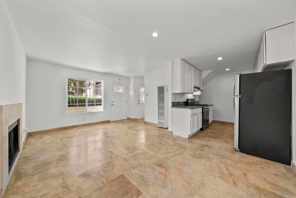 4489 Mayberry