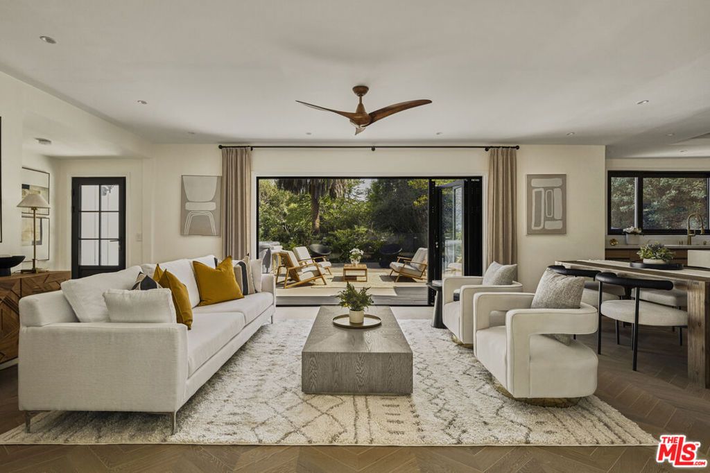 Photo of 3633 Wrightwood Drive, Studio City, CA 91604 (MLS # 26663341)