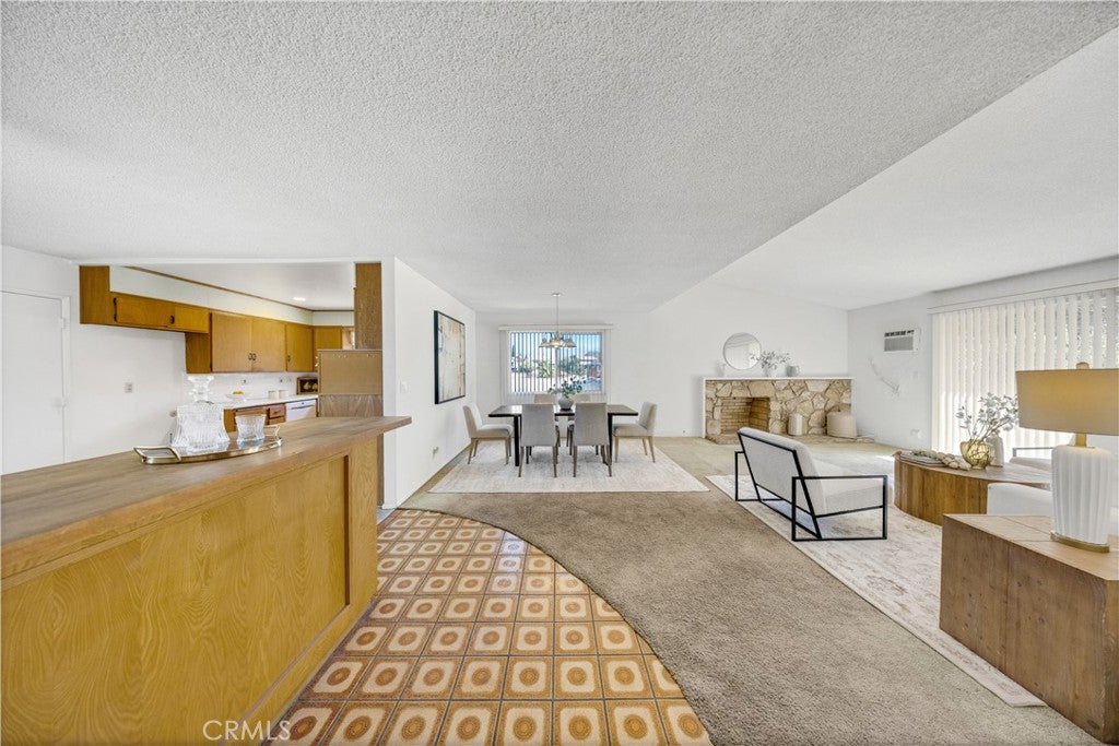 860 N 16th