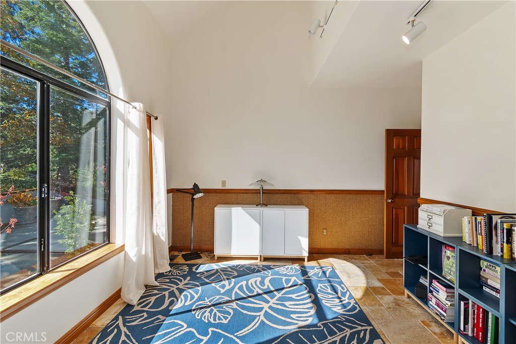 Arrowhead Woods (AWHW) - Residential