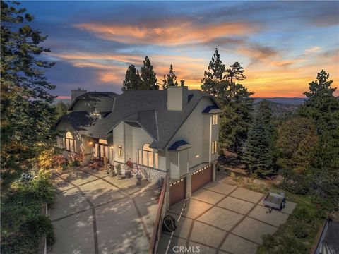 Photo of 26077 Walnut Hills Dr, Lake Arrowhead, CA 92352 (MLS # IG25251866)