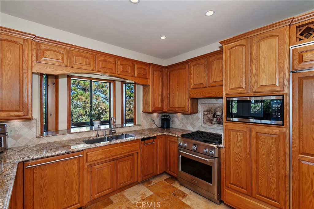 Arrowhead Woods (AWHW) - Residential