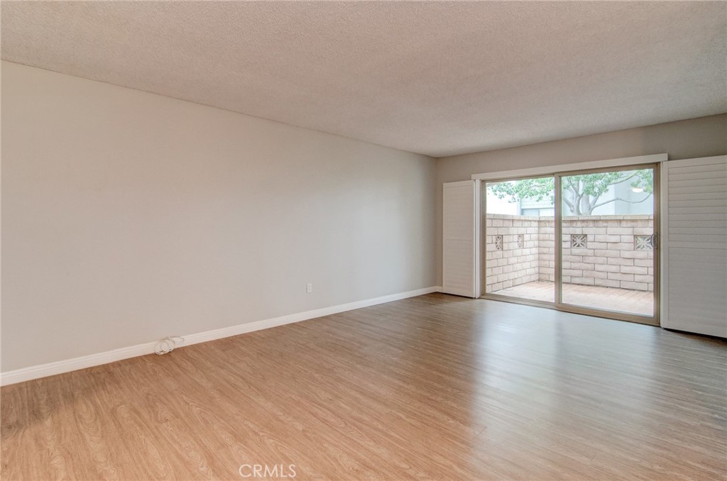 Huntington Landmark Townhomes (HLAN) - Residential