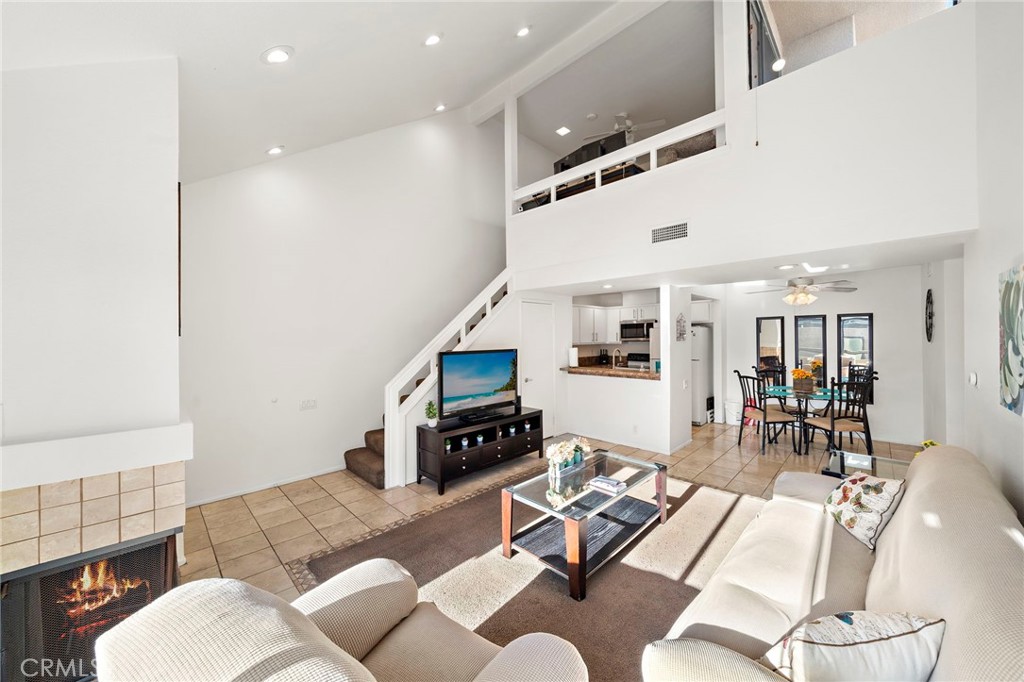 25761 Le Parc 82