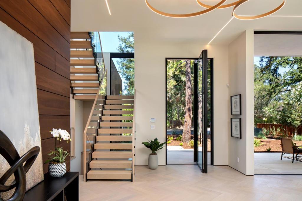 2171 Clayton Drive