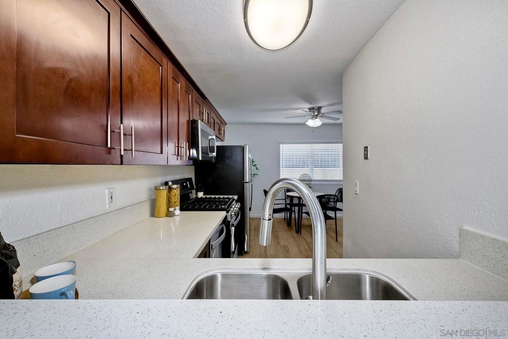 940 Calla Ave 4